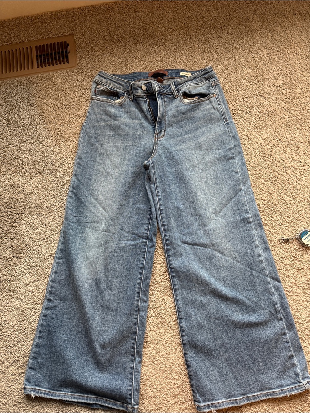 Judy Blue Classic Wide-Leg Jeans - Faded Blue Denim-never worn